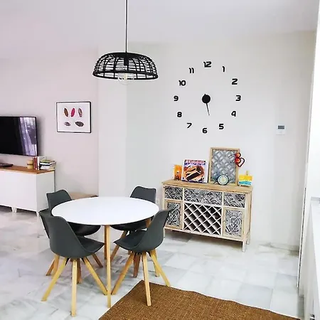 Casa Mery Chiclana Centro Garaje Apartment